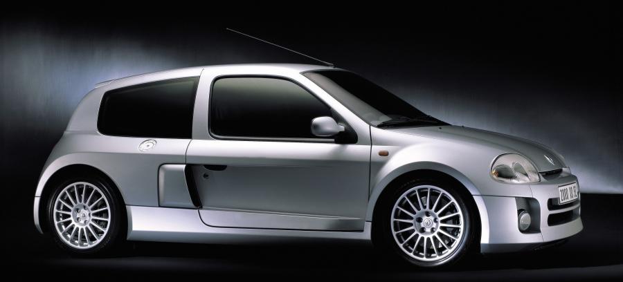  Renault Clio V6 Sport 1999 года  (фото 27 из 40)